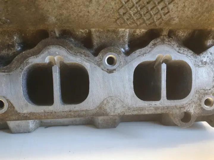 Opel Zafira B Astra J 1.6 16V A16XER GŁOWICA CYLINDRÓW 55559340