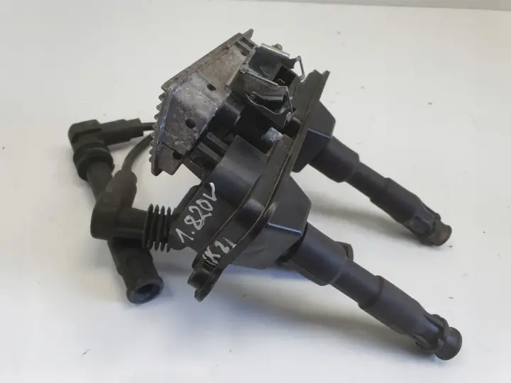 Audi A4 B5 1.8 20V CEWKA ZAPŁONOWA TH VW-008