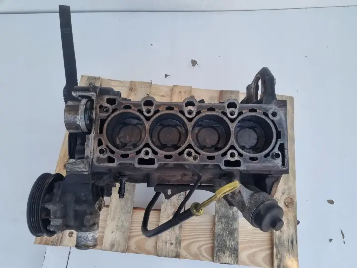 DÓŁ SILNIKA BLOK WAŁ TŁOK Opel Zafira B Astra IV J 1.6 16V Z16XER 55559361