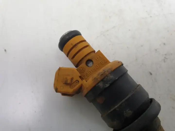 Volvo 960 2.9 3.0 24V WTRYSKIWACZ 0280150762