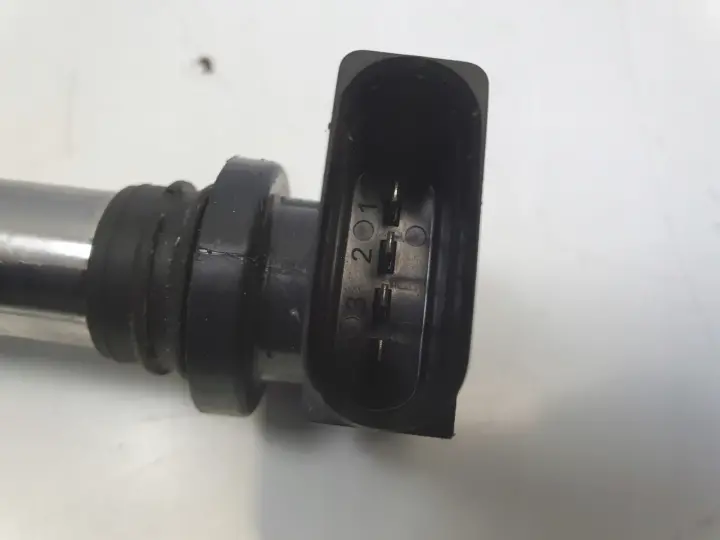 VW Passat B6 1.6 FSI CEWKA ZAPŁONOWA 0986221023
