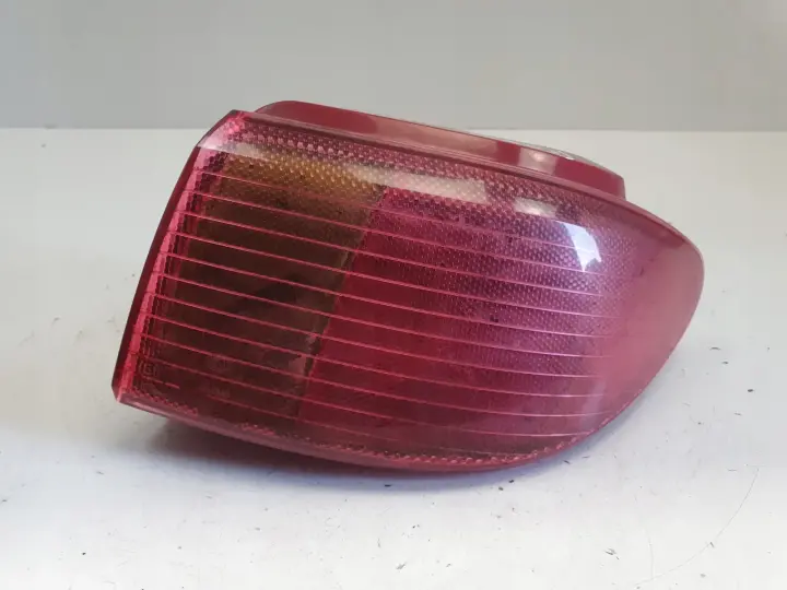 Mazda 2 II Demio II TYLNA LAMPA PRAWA prawy tył pasażera 3M71-13404-AK