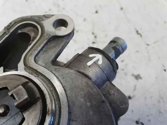 VW Golf V 1.9 TDI POMPA VACUM wakum 038145209A