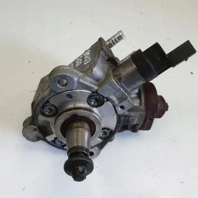 BMW E87 E90 E91 X3 E83 2.0 D N47 POMPA WTRYSKOWA paliwa 0445010506