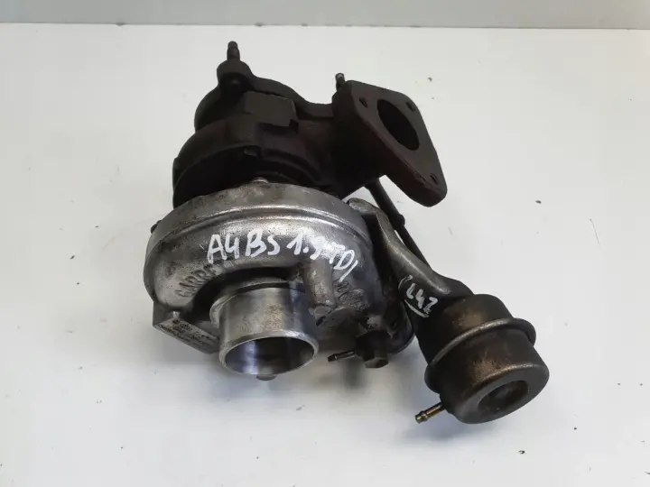 Audi A4 B5 1.9 TDI TURBOSPRĘŻARKA turbo 028145702