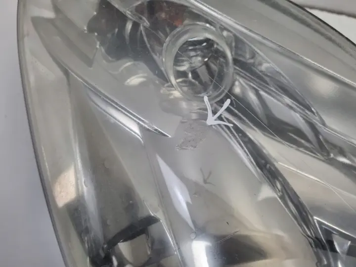 Fiat Doblo II 10-22r PRZEDNIA LAMPA PRAWA PRAWY PRZÓD 51810671