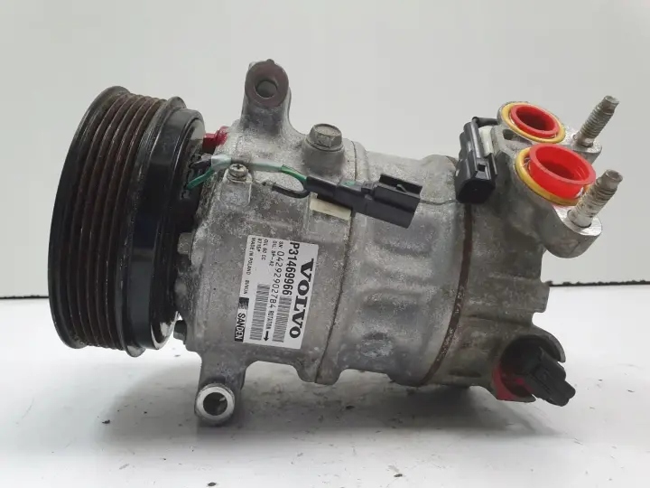 Volvo V40 II 2.0 D D2 SPRĘŻARKA KLIMATYZACJI pompa 31469966