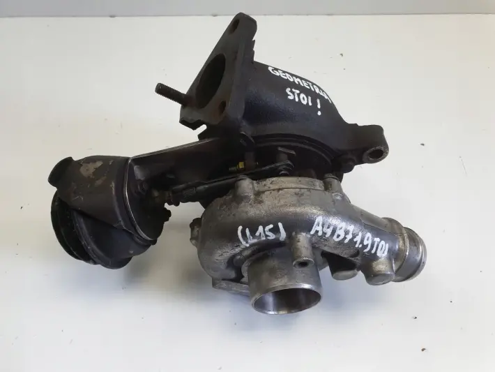 Audi A4 B7 1.9 TDI TURBOSPRĘŻARKA turbo 028145702H 115KM