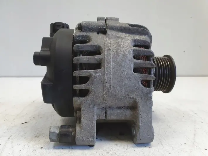Volvo C30 D2 1.6 D ALTERNATOR 30659389 oryginał