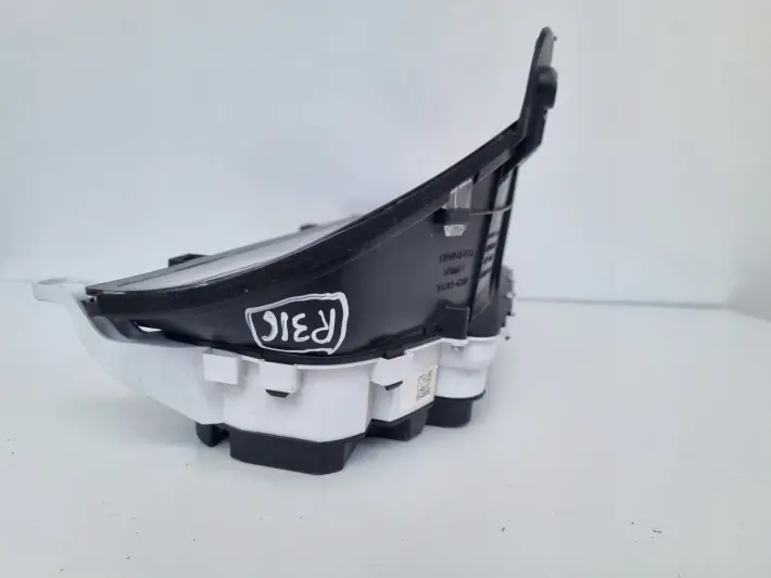 Volvo XC60 I LIFT diesel LICZNIK ZEGARY TFT Europa 31453091