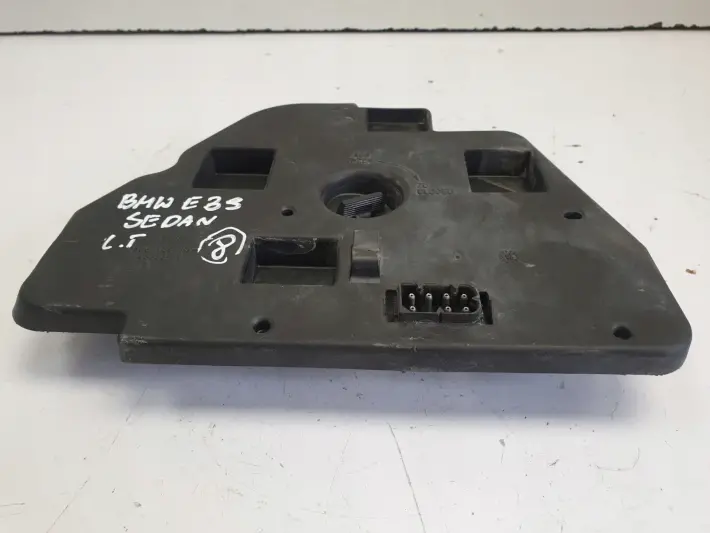 BMW E39 sedan WKŁAD TYLNEJ LAMPY Lewy tył kierowcy 8363565