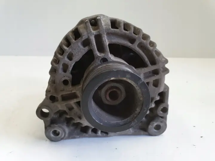 VW New Beetle 1.6 8V ALTERNATOR 70A 06A903026B