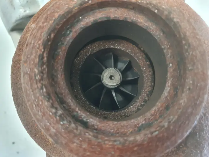 Audi A3 II 8P VW Passat B6 2.0 TDI TURBOSPRĘŻARKA turbo Garrett