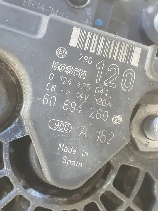 Alfa Romeo 159 2.2 JTS ALTERNATOR bosch 0124425041 120A
