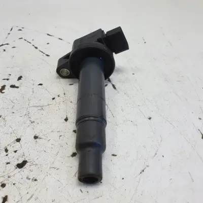 Toyota Yaris III 1.5 HYBRID CEWKA ZAPŁONOWA