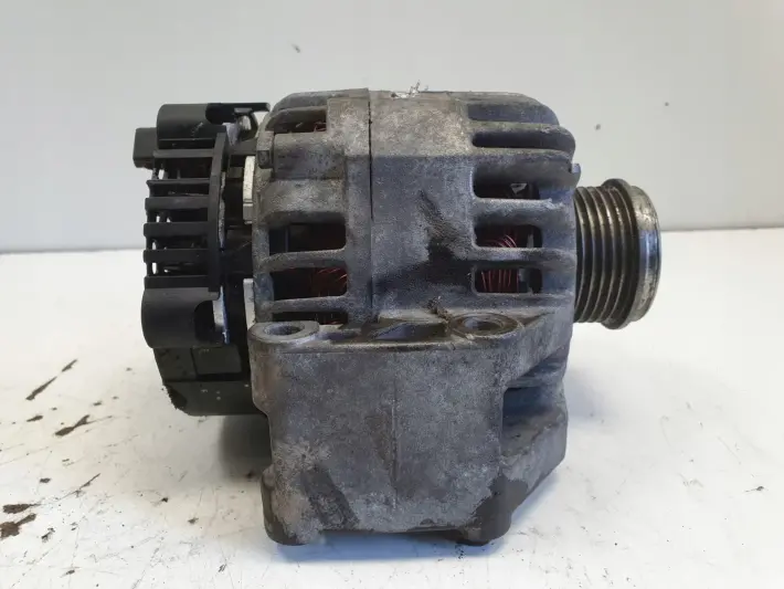 Opel Corsa D 1.3 CDTI ALTERNATOR 13256932