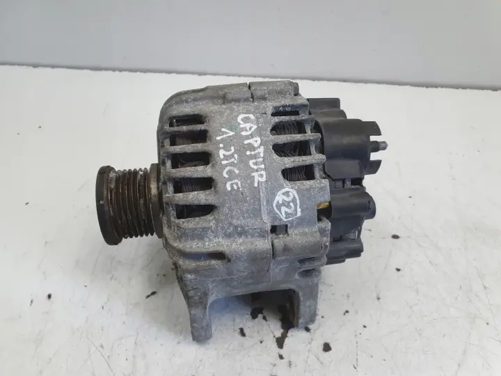 Renault Clio IV 0.9 TCe ALTERNATOR valeo 231007842R