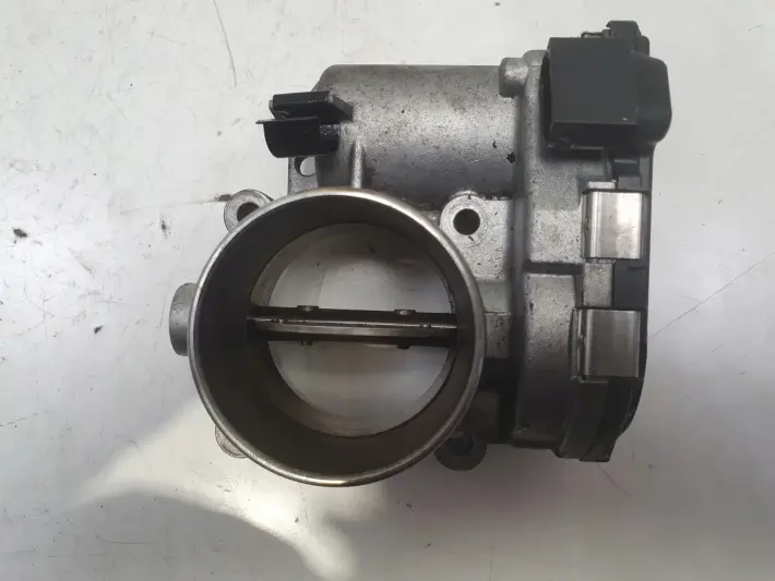 Volvo S60 II V60 2.0 D D3 PRZEPUSTNICA 31216665 bosch 0280750520