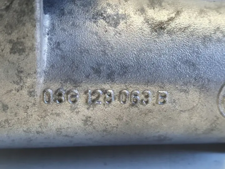 VW Passat B6 2.0 TDI PRZEPUSTNICA 03G128063B