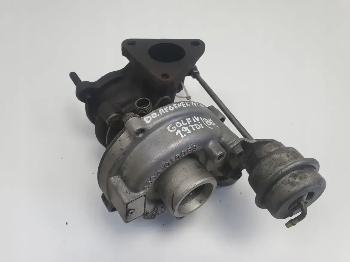 VW Bora 1.9 TDI TURBOSPRĘŻARKA turbo 038145701D