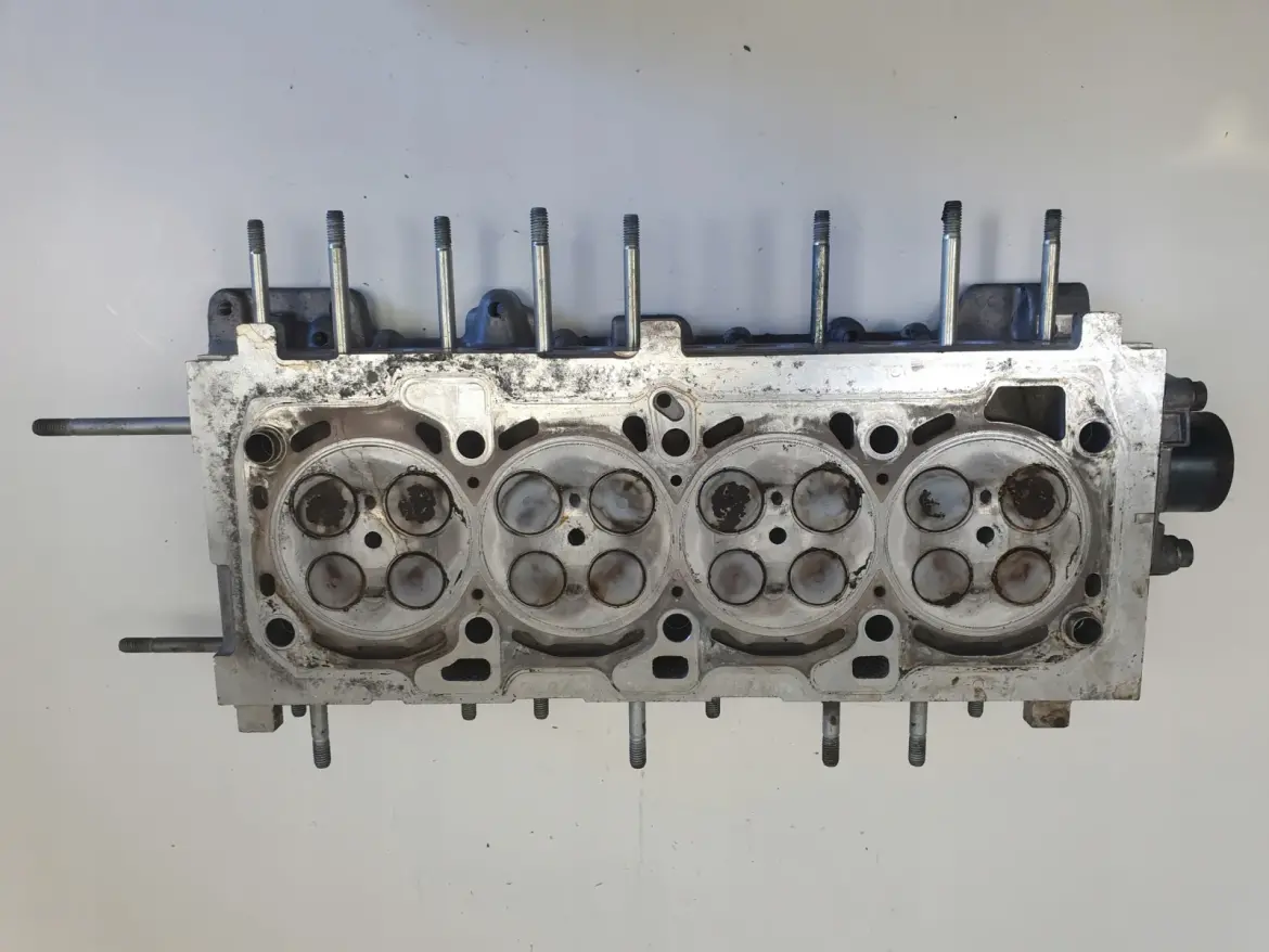 Opel Insignia 2.0 CDTI GŁOWICA CYLINDRÓW 55565815