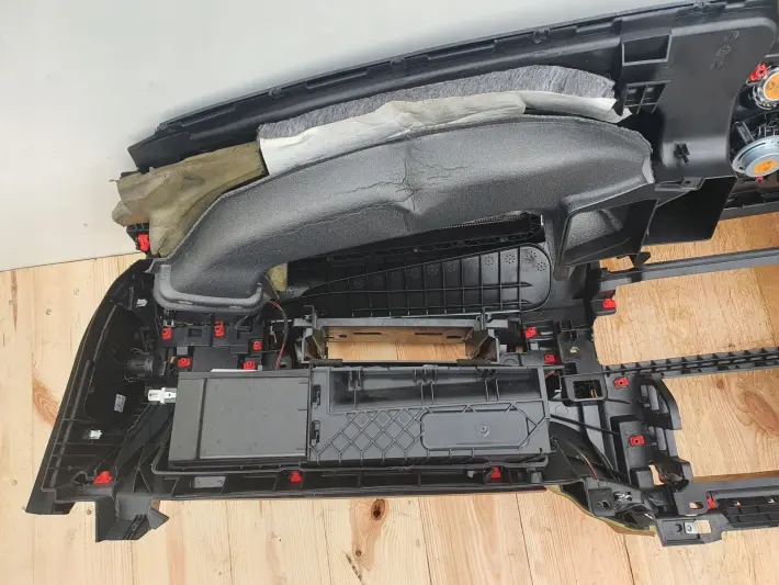 BMW F01 DESKA ROZDZIELCZA KONSOLA SKÓRA SKÓRZANA