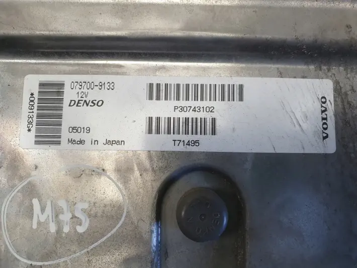 Volvo V50 2.4 I KOMPUTER SILNIKA sterownik 079700-9133 P30743102