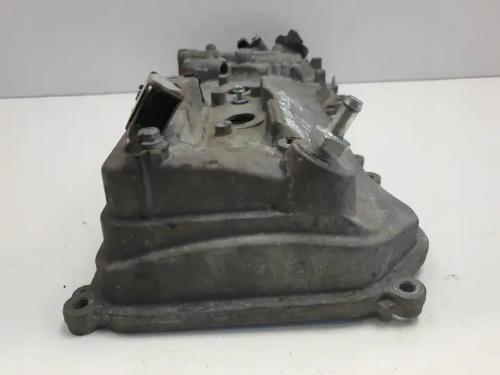 Lexus IS250 IS 250 2.5 V6 POKRYWA ZAWORÓW