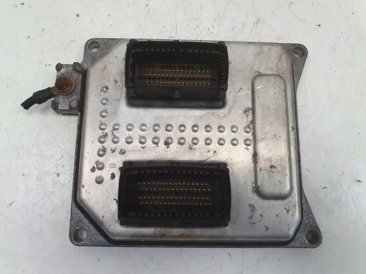 Opel Astra III H 1.8 16V STEROWNIK SILNIKA komputer 12992406 XU