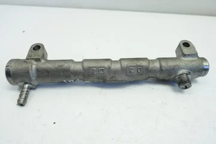 VW Golf VII 1.6 TDI LISTWA WTRYSKOWA 04L130089F