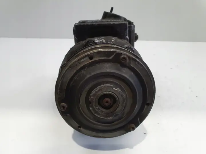 VW Golf V 1.9 TDI SPRĘŻARKA KLIMATYZACJI 1K0820803Q