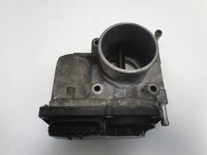 Mazda 5 6 2.0 CITD PRZEPUSTNICA RF7J136B0